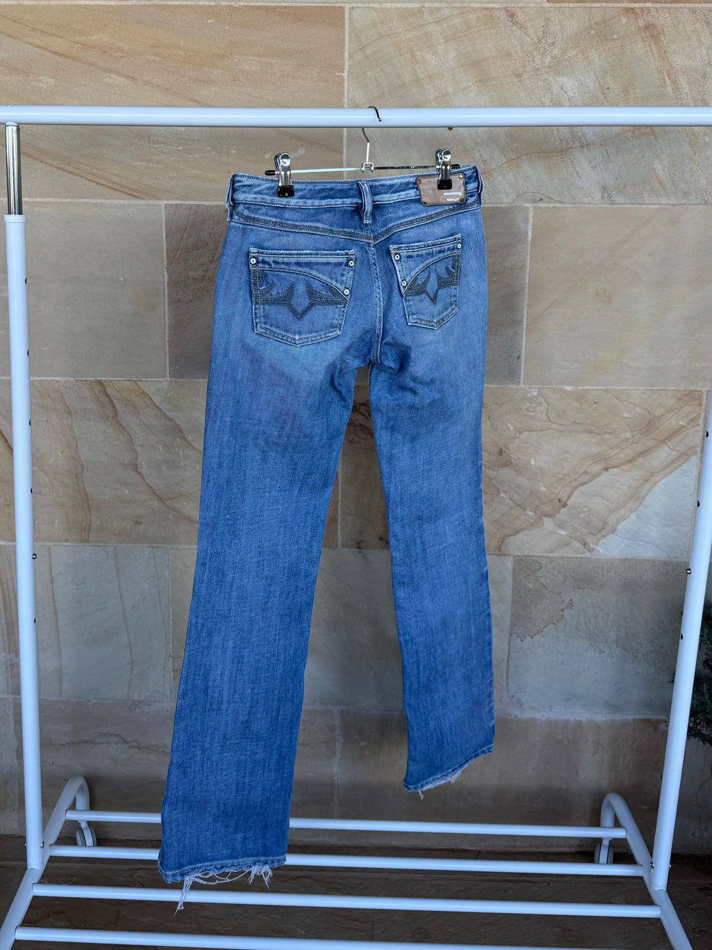 DIESEL LOW RISE JEANS 26/32