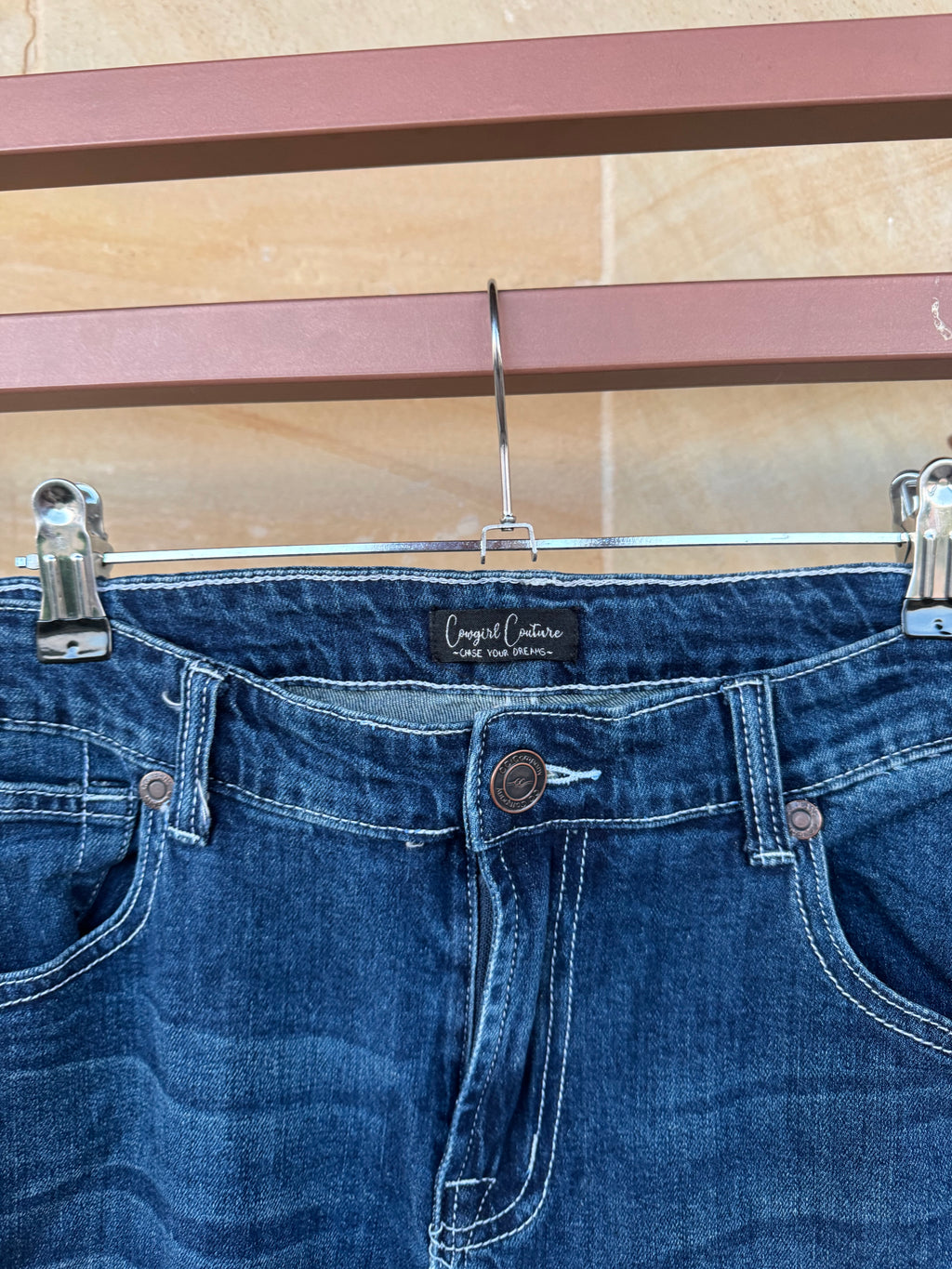 COWGIRL COUTURE JEANS 33/32