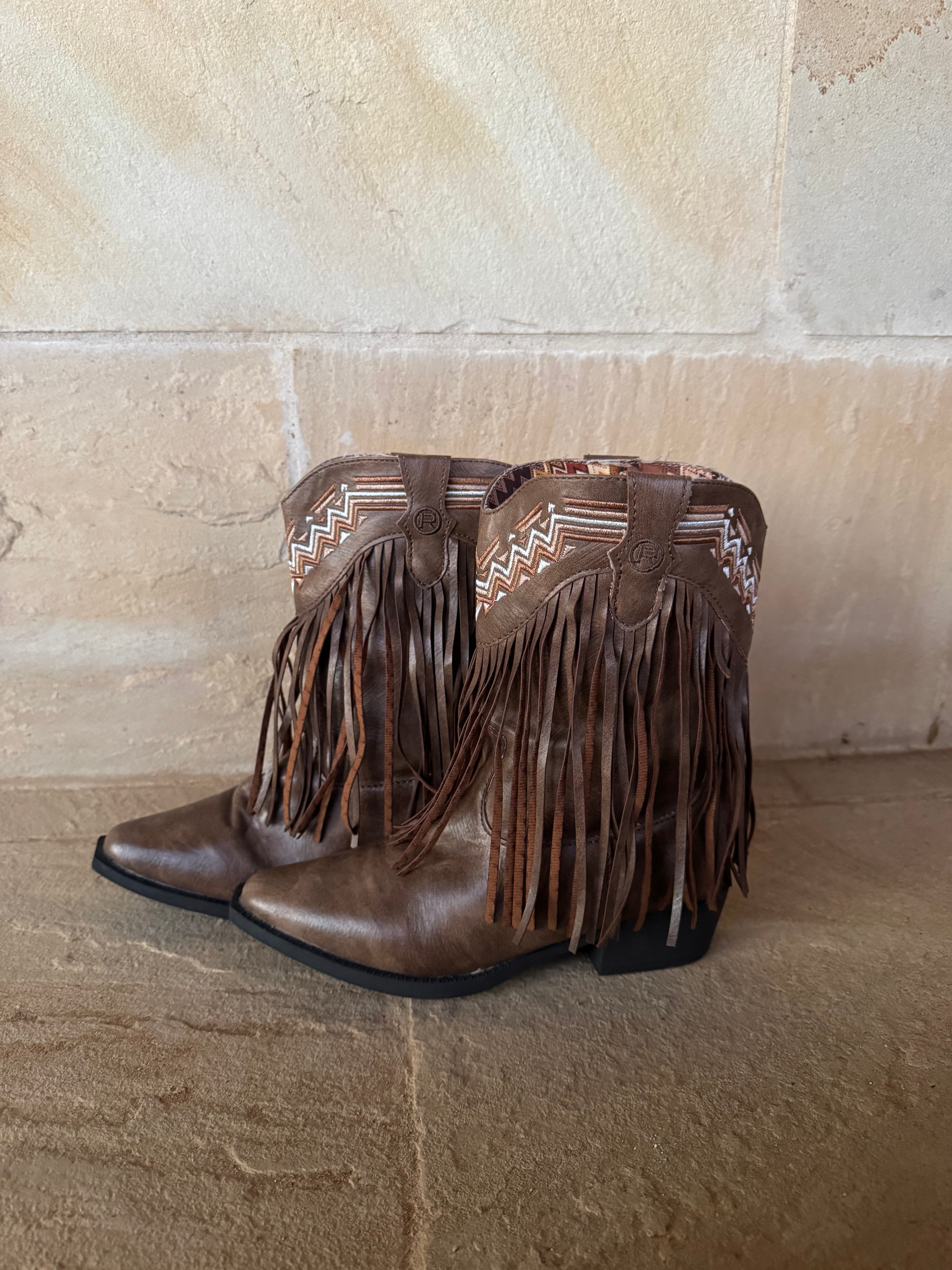 ROPER KIDS BOOTS SIZE 2
