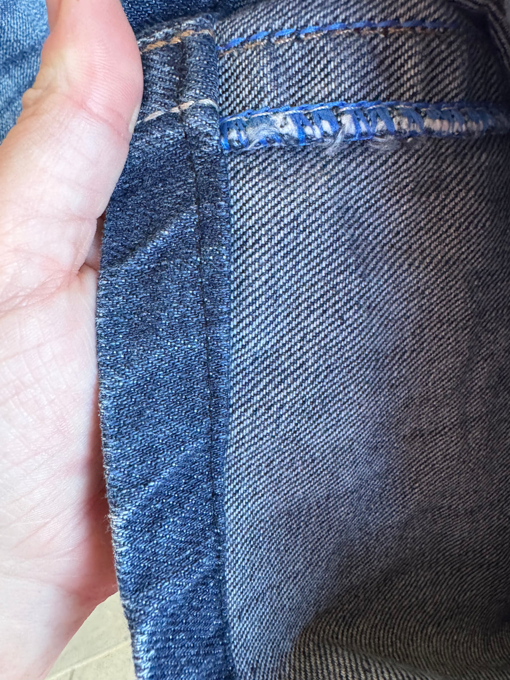 ARIAT MENS JEANS 32/27”