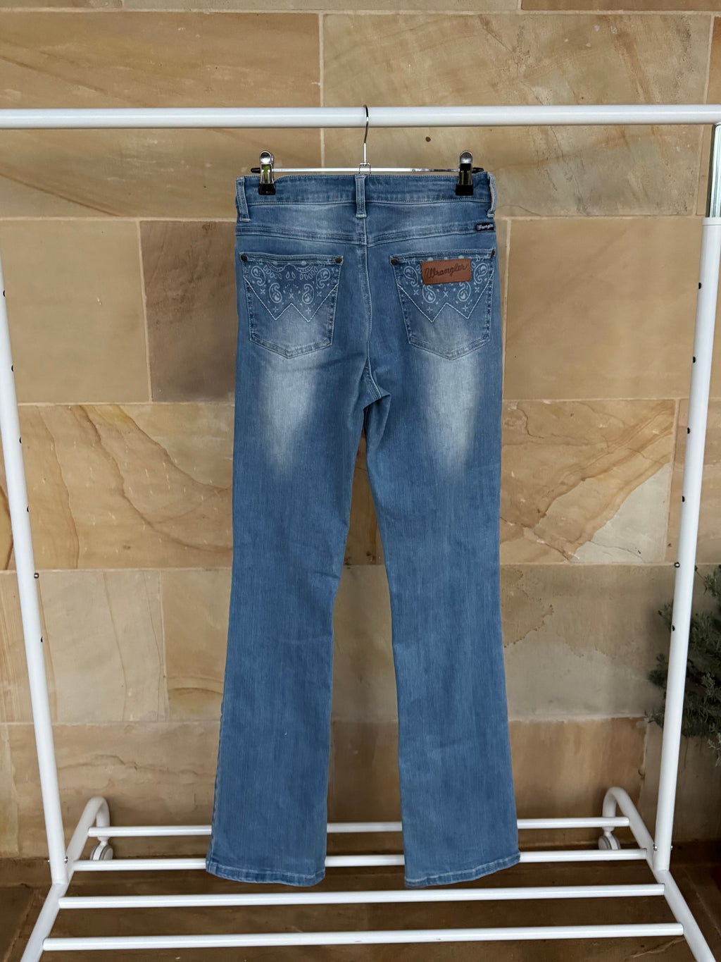 WRANGLER JEANS SIZE 1/34 (27)