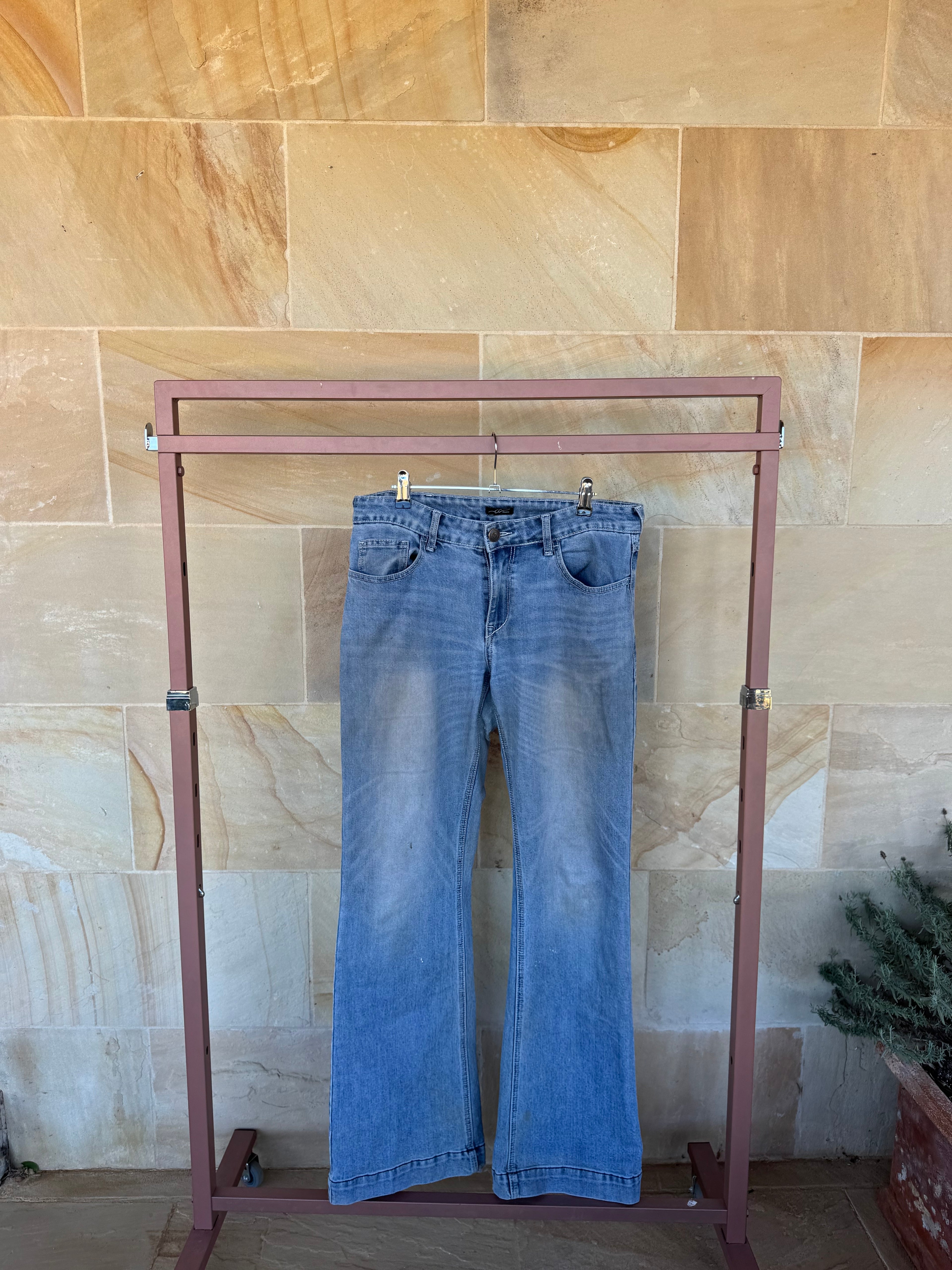 COWGIRL COUTURE JEANS 31/34