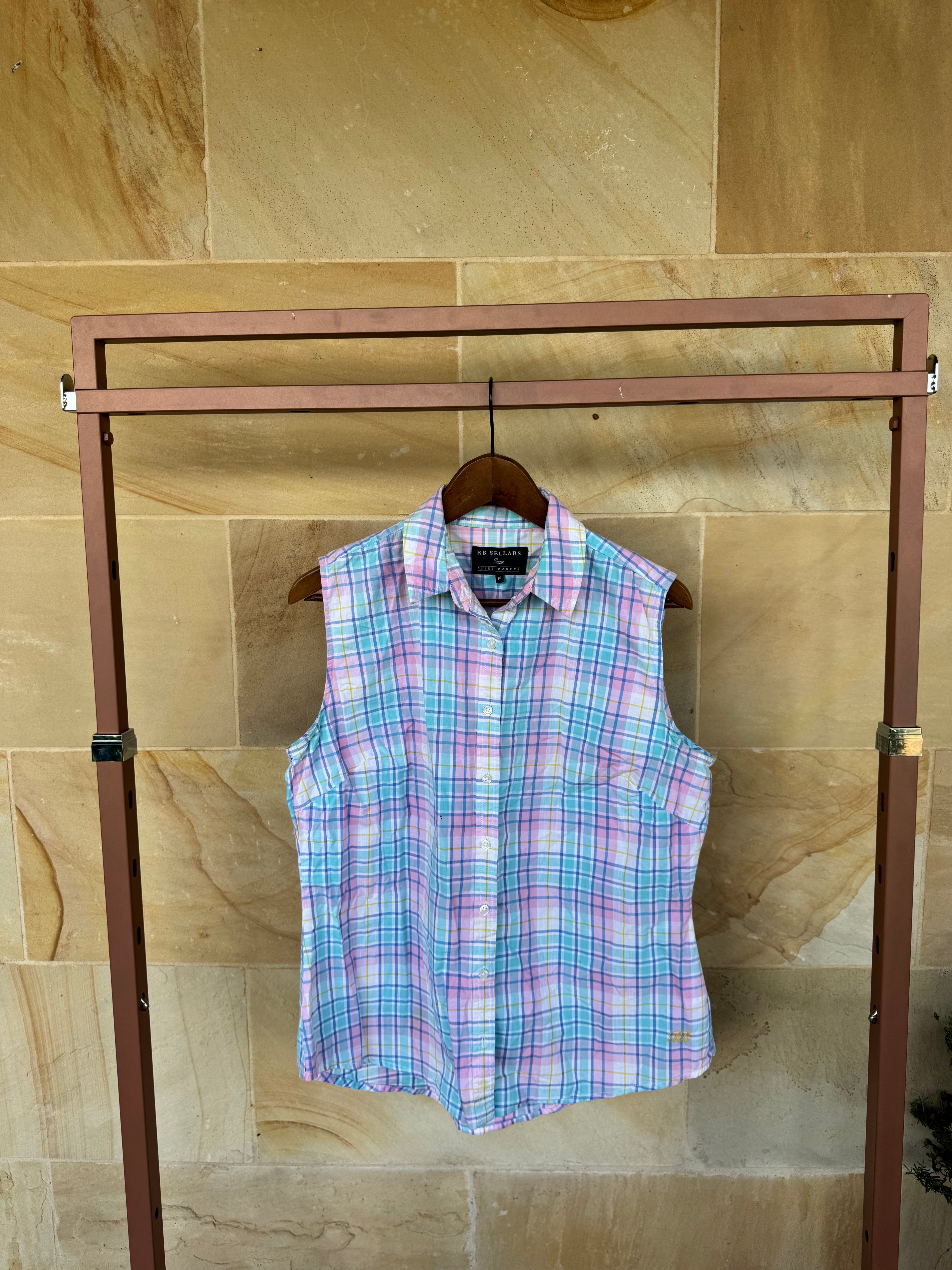 RB SELLARS SLEEVELESS SHIRT 16