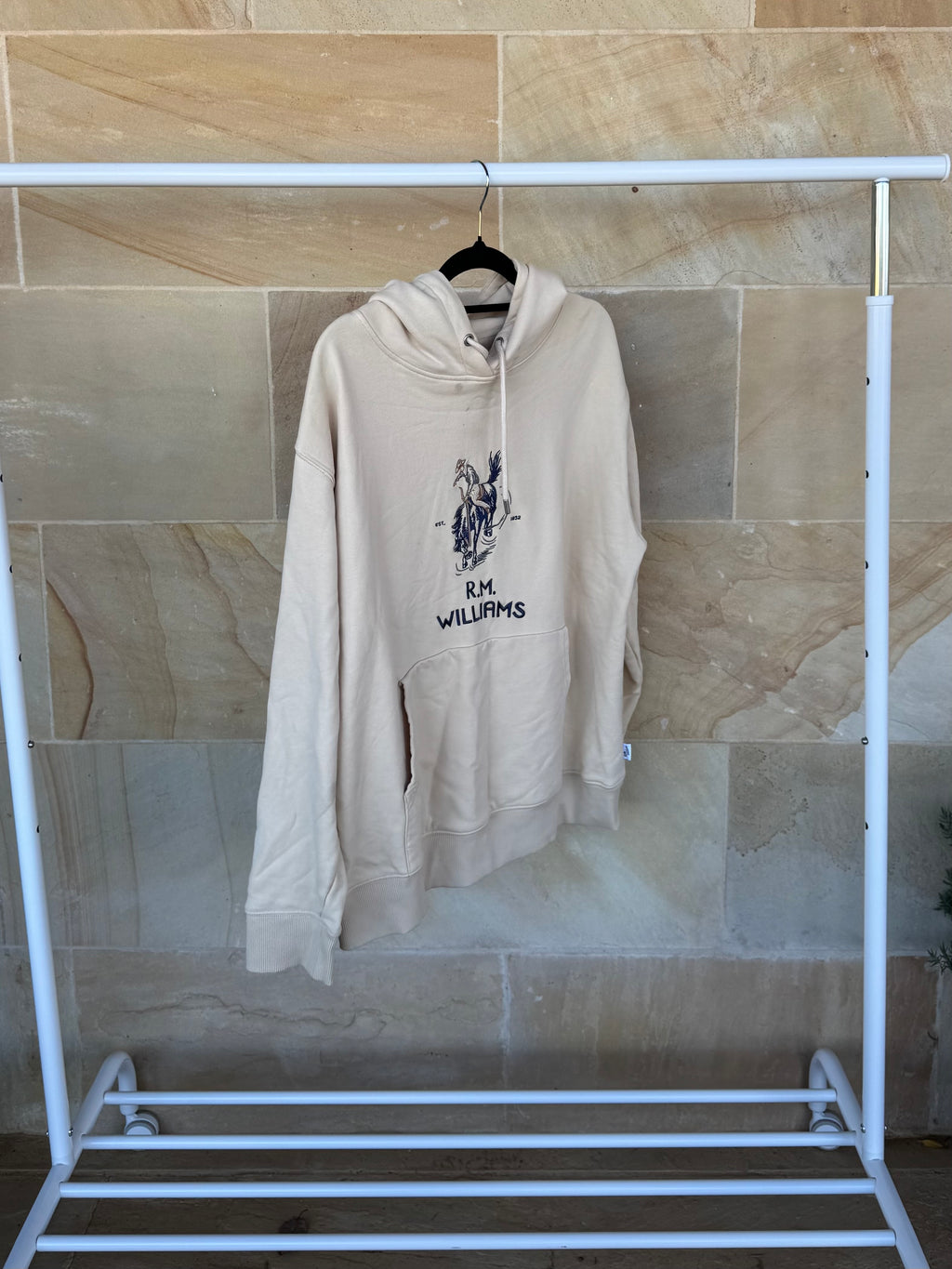 R.M. WILLIAMS HOODIE 12
