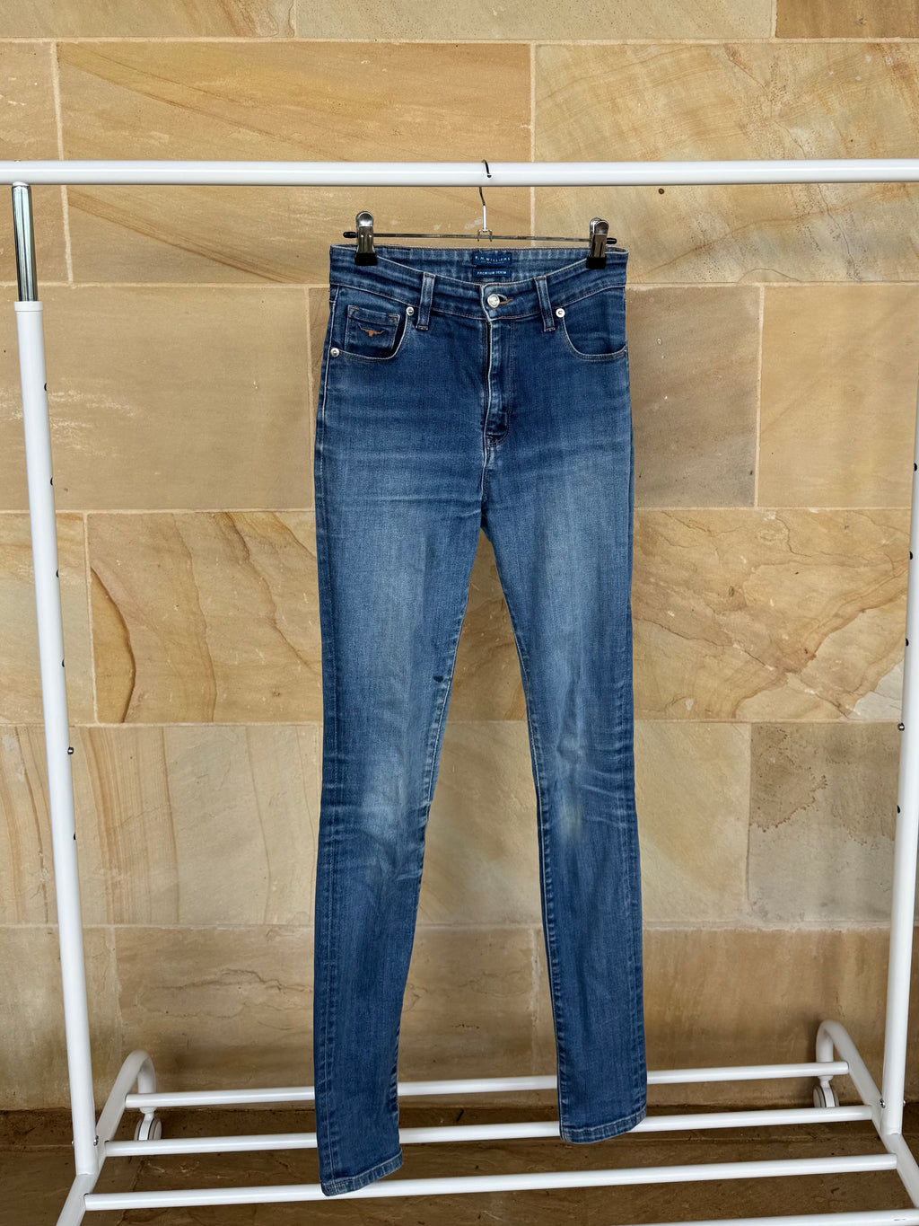 R.M. WILLIAMS JEANS 25/32