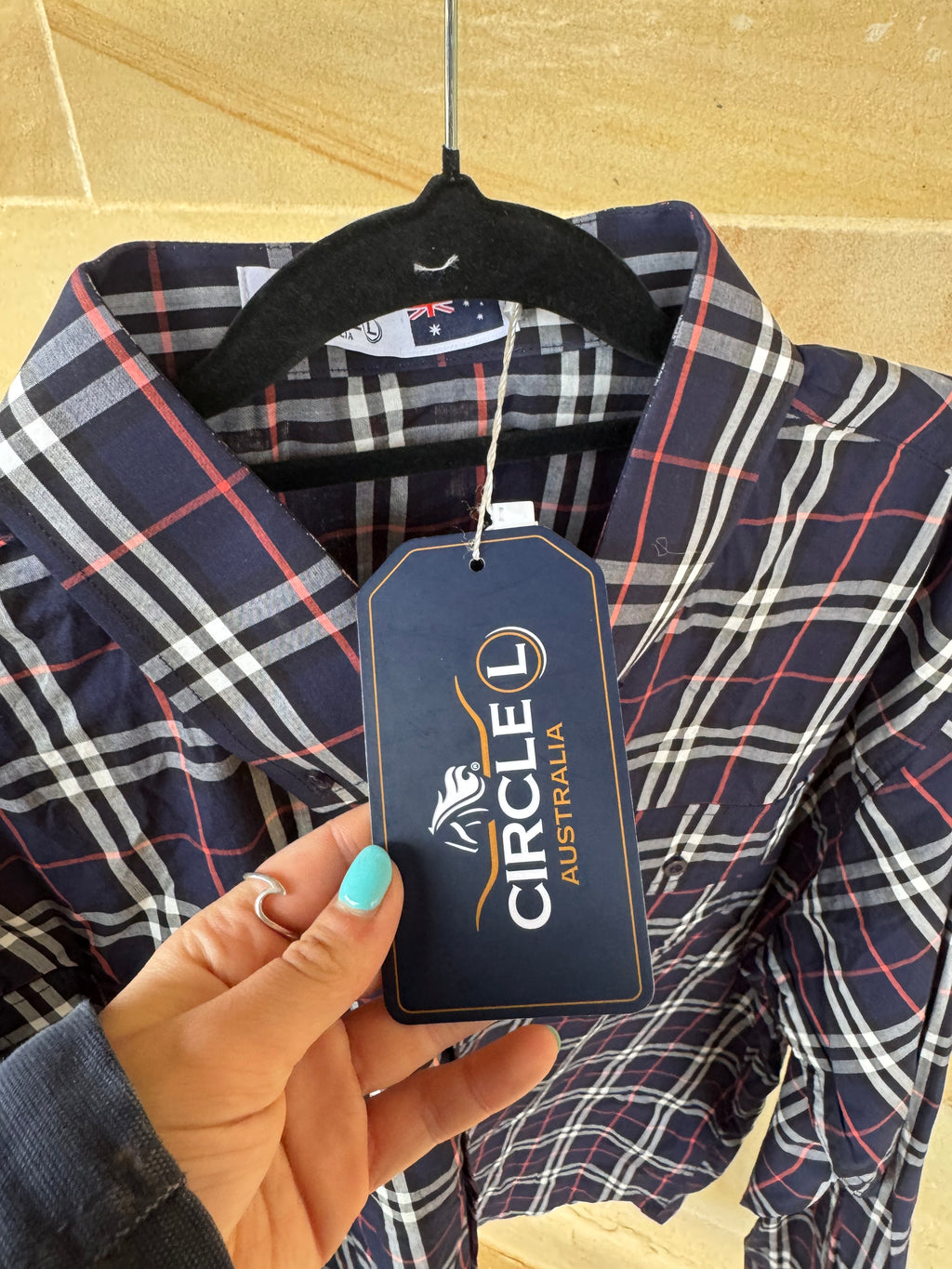 CIRCLE L SHIRT BNWT XL