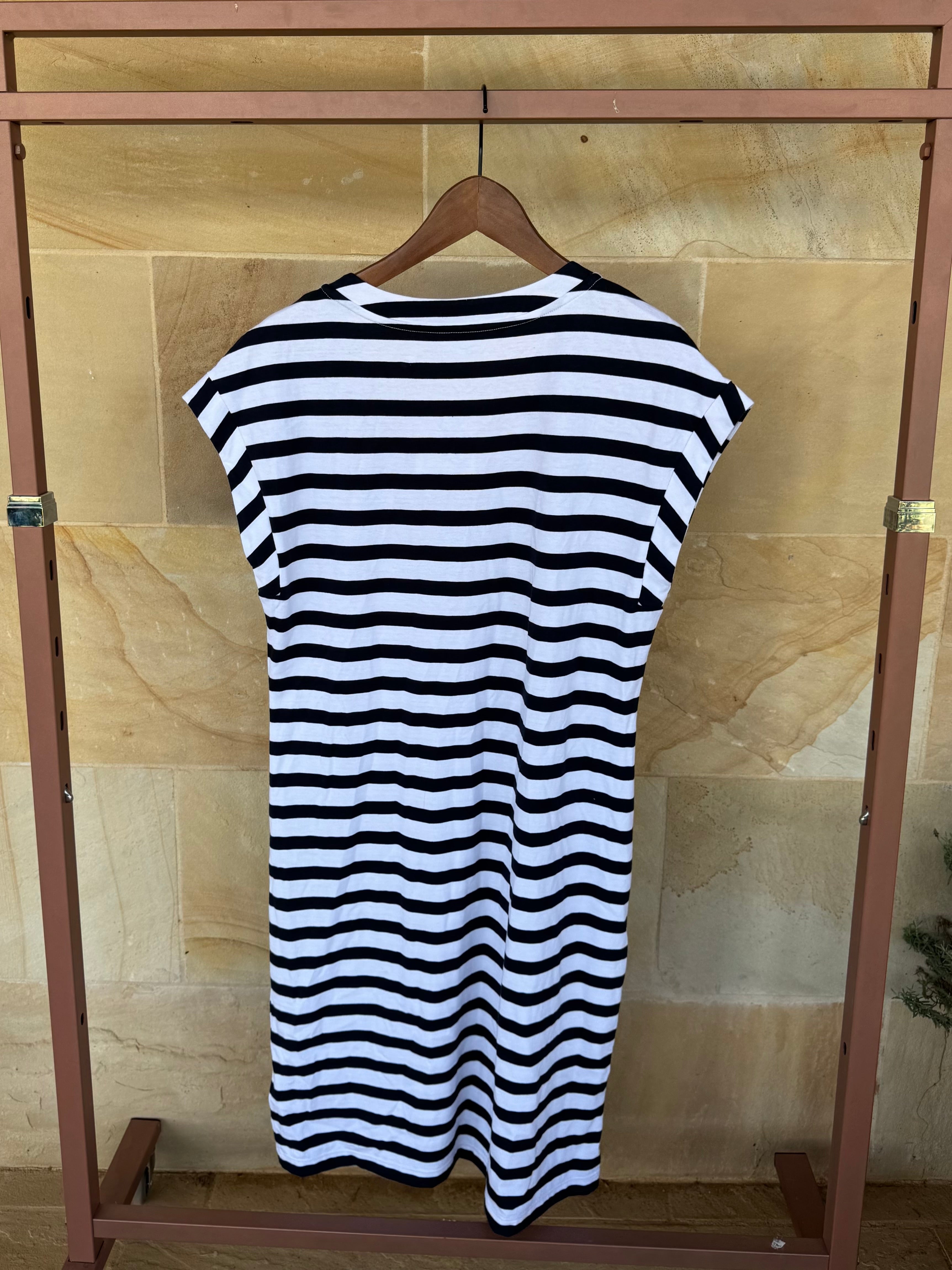 SUSSAN NAVY CASUAL DRESS XXS BNWT