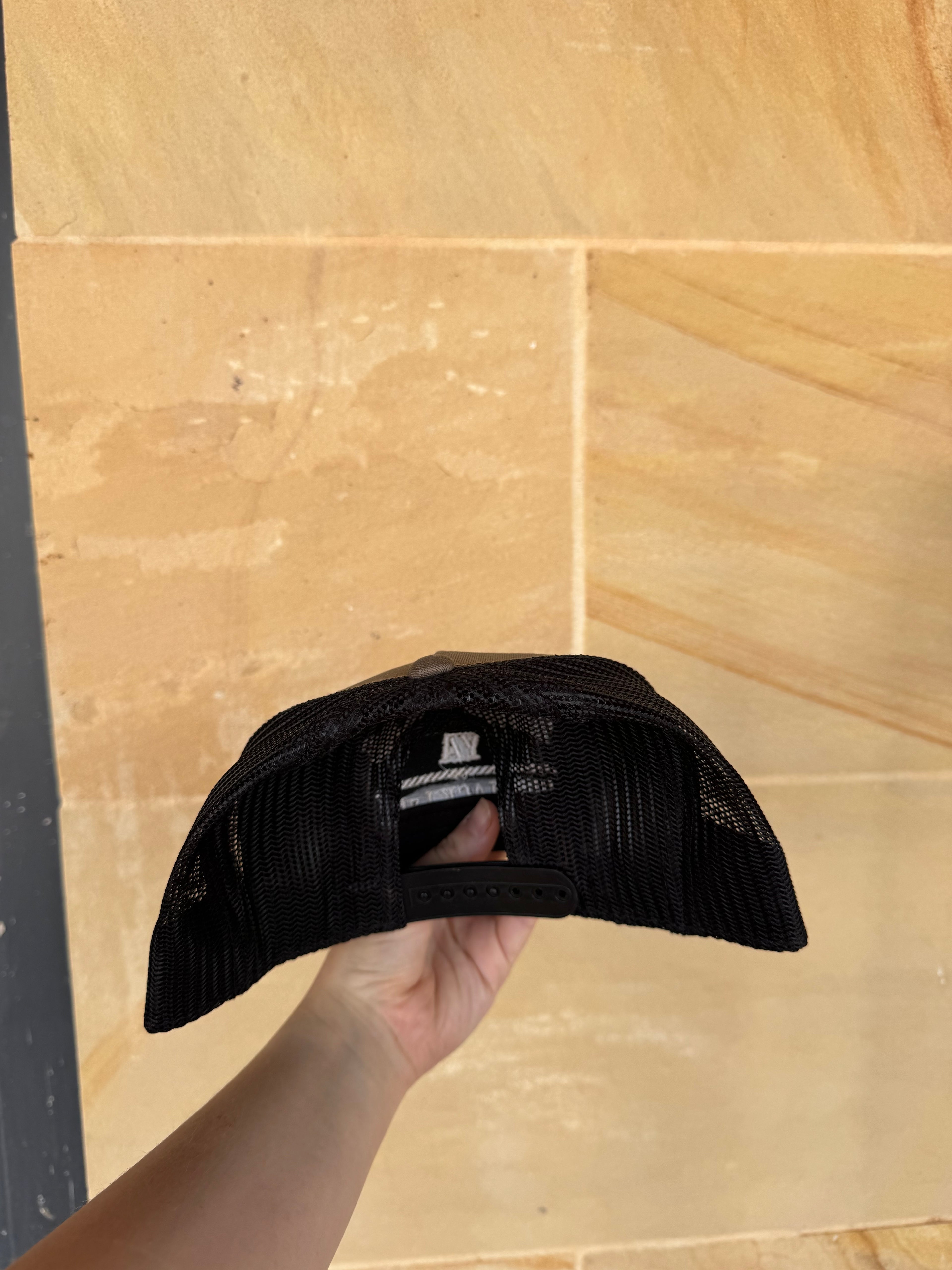 THE MACK LABEL CAP