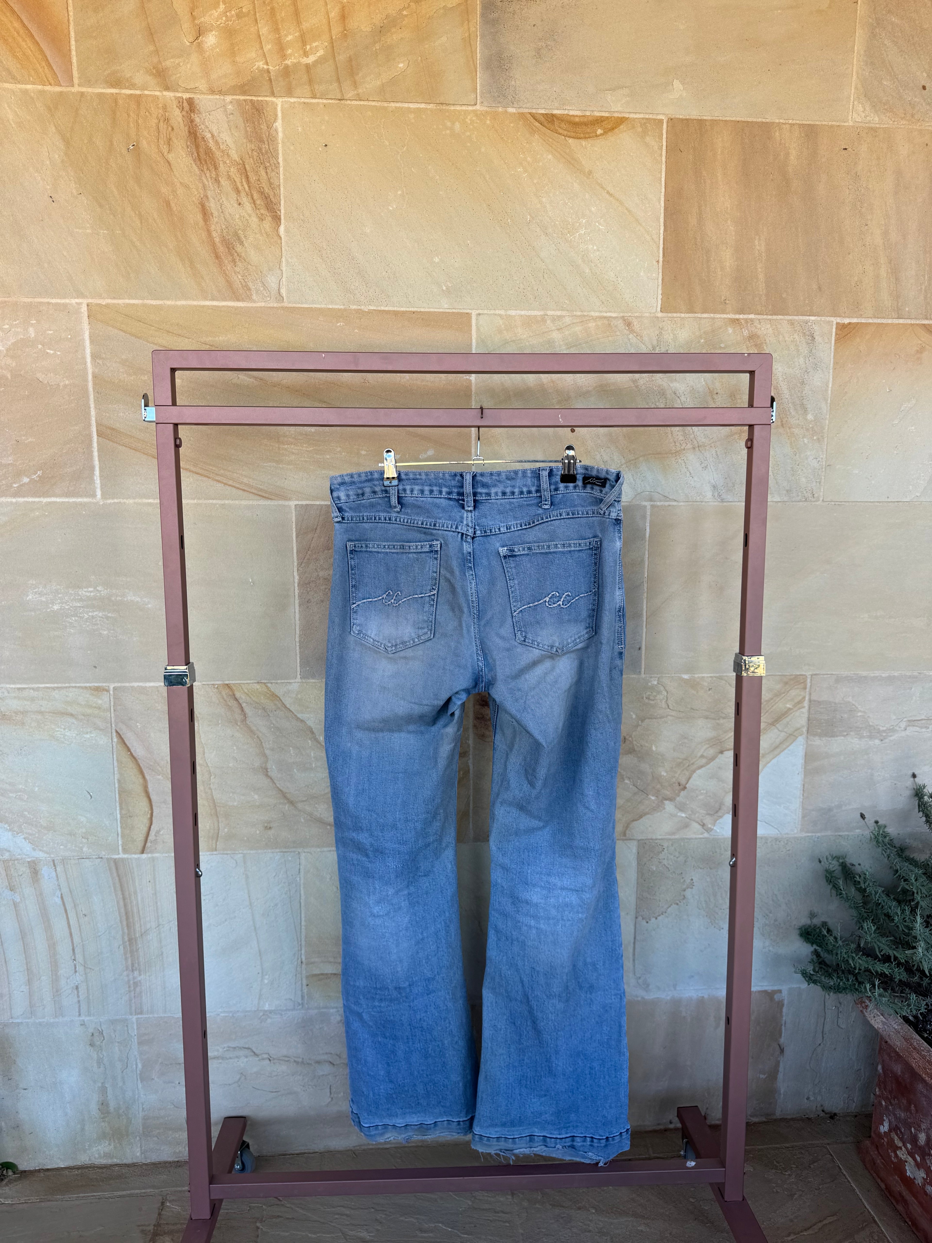 COWGIRL COUTURE JEANS 31/34