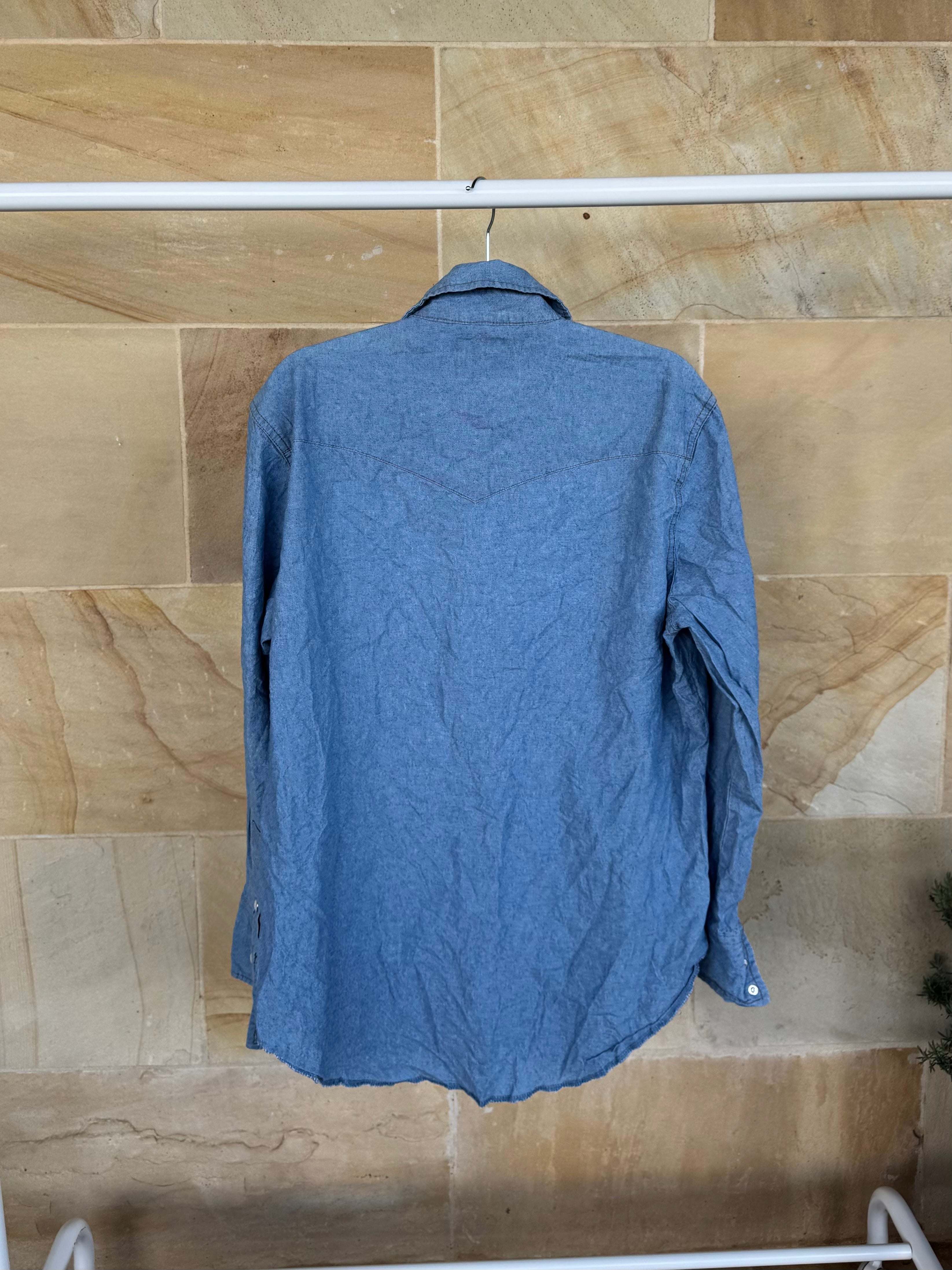 WRANGLER DENIM SHIRT M