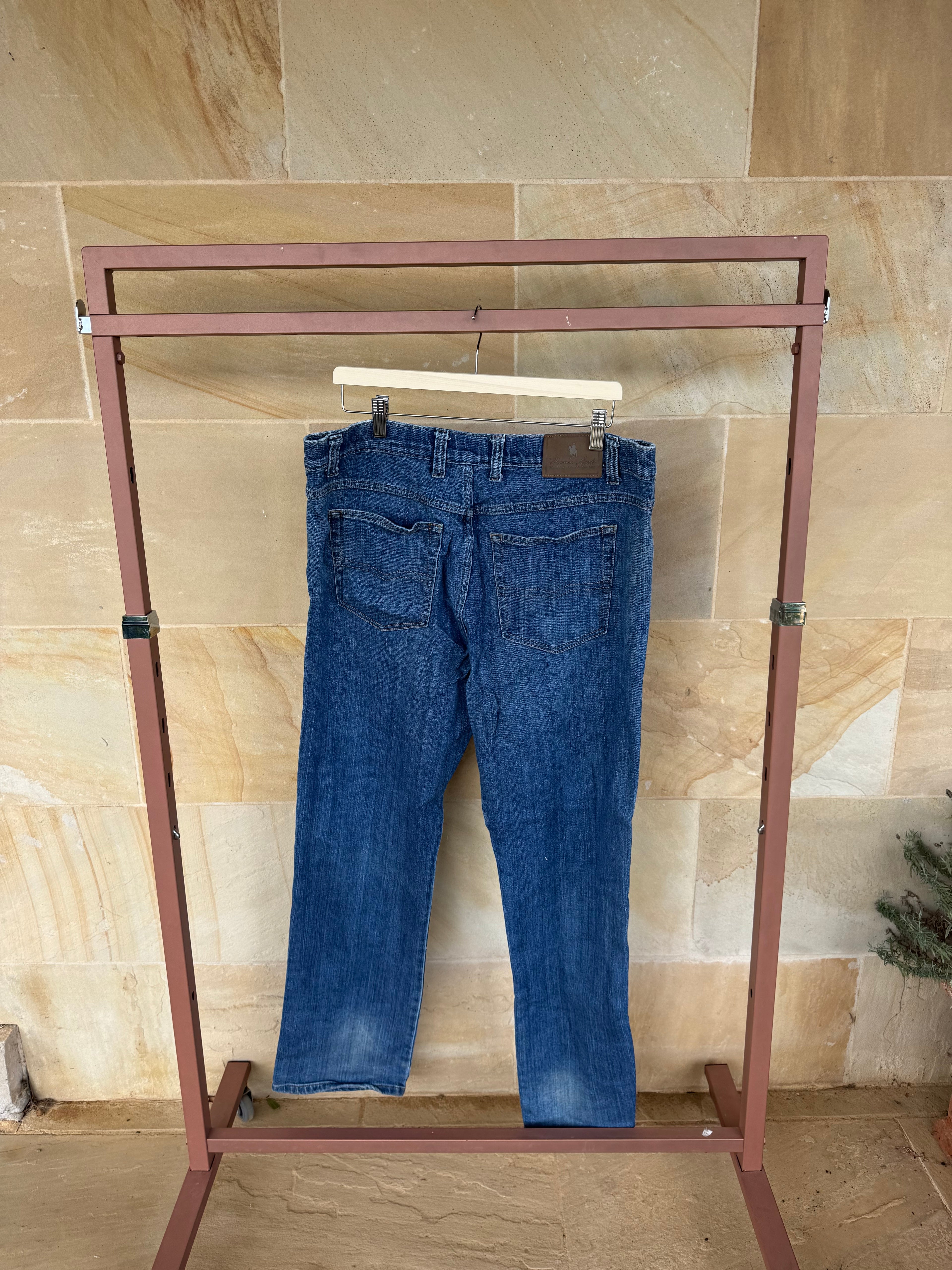 THOMAS COOK JEANS 38”