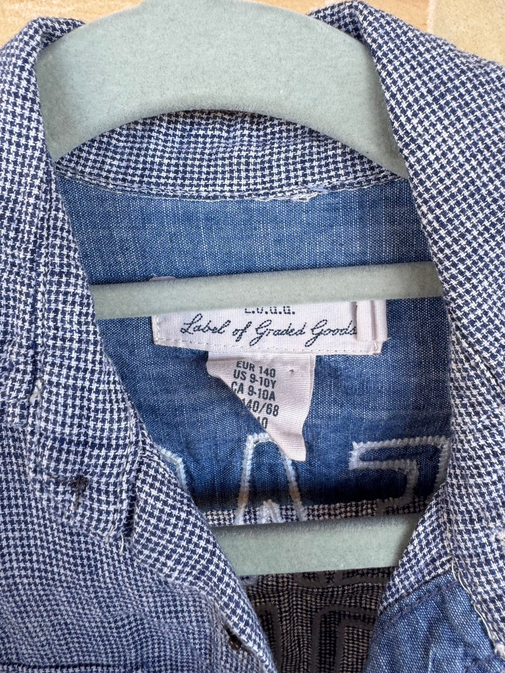 LABEL OF GRADED GOODS KIDS SHIRT 9-10