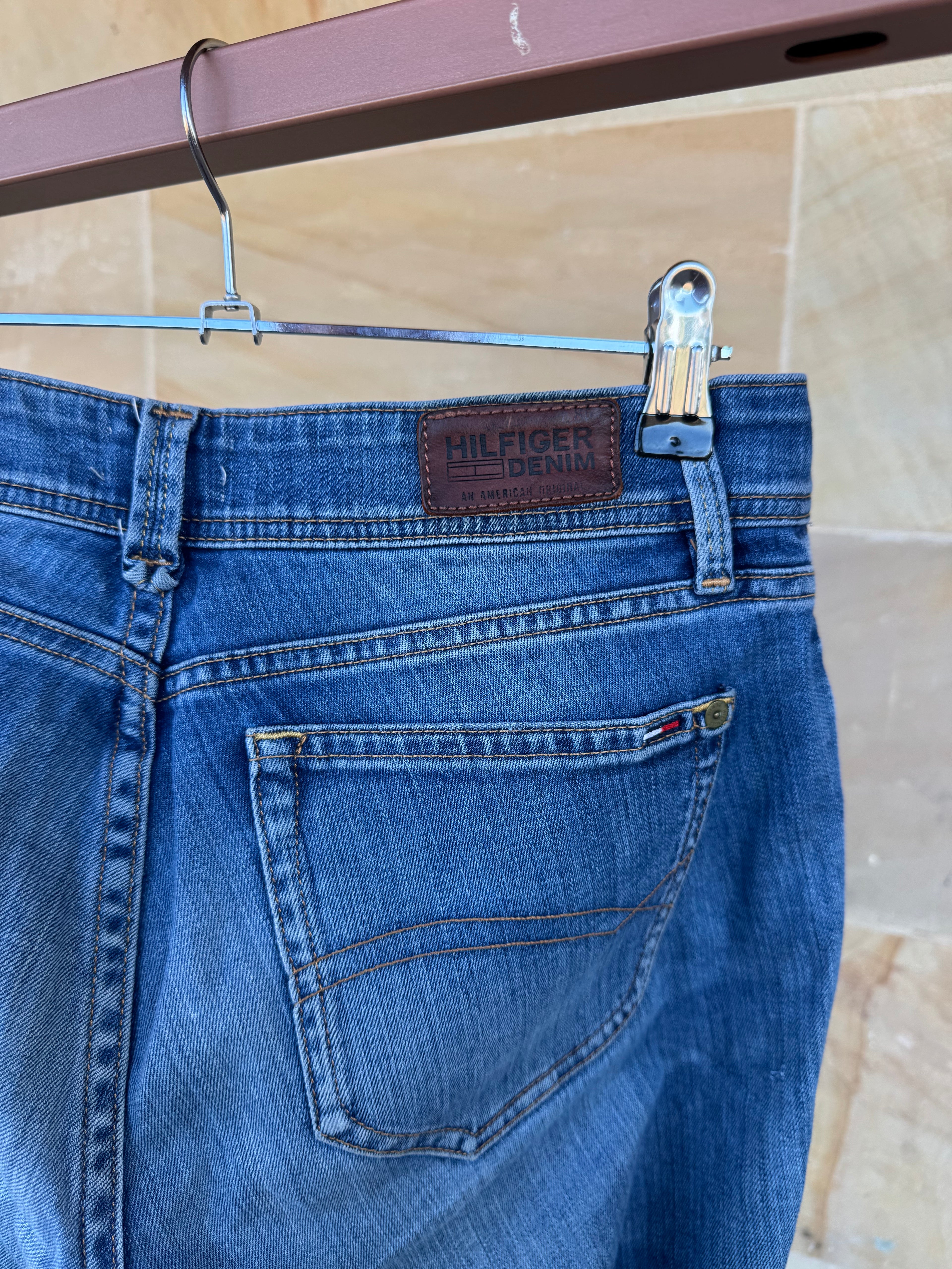 TOMMY HILFIGER JEANS 27/30