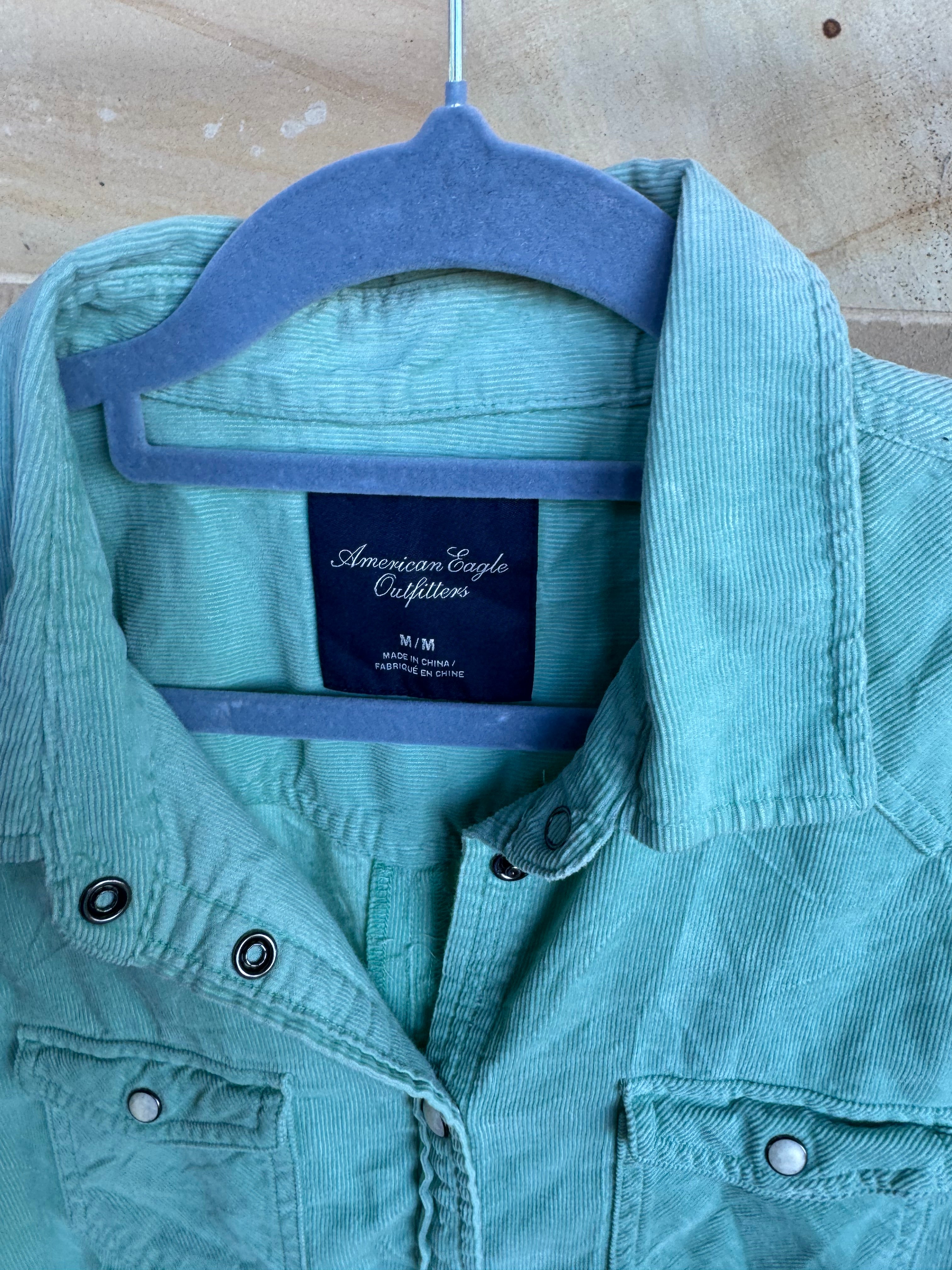 AMERICAN EAGLE SHIRT M
