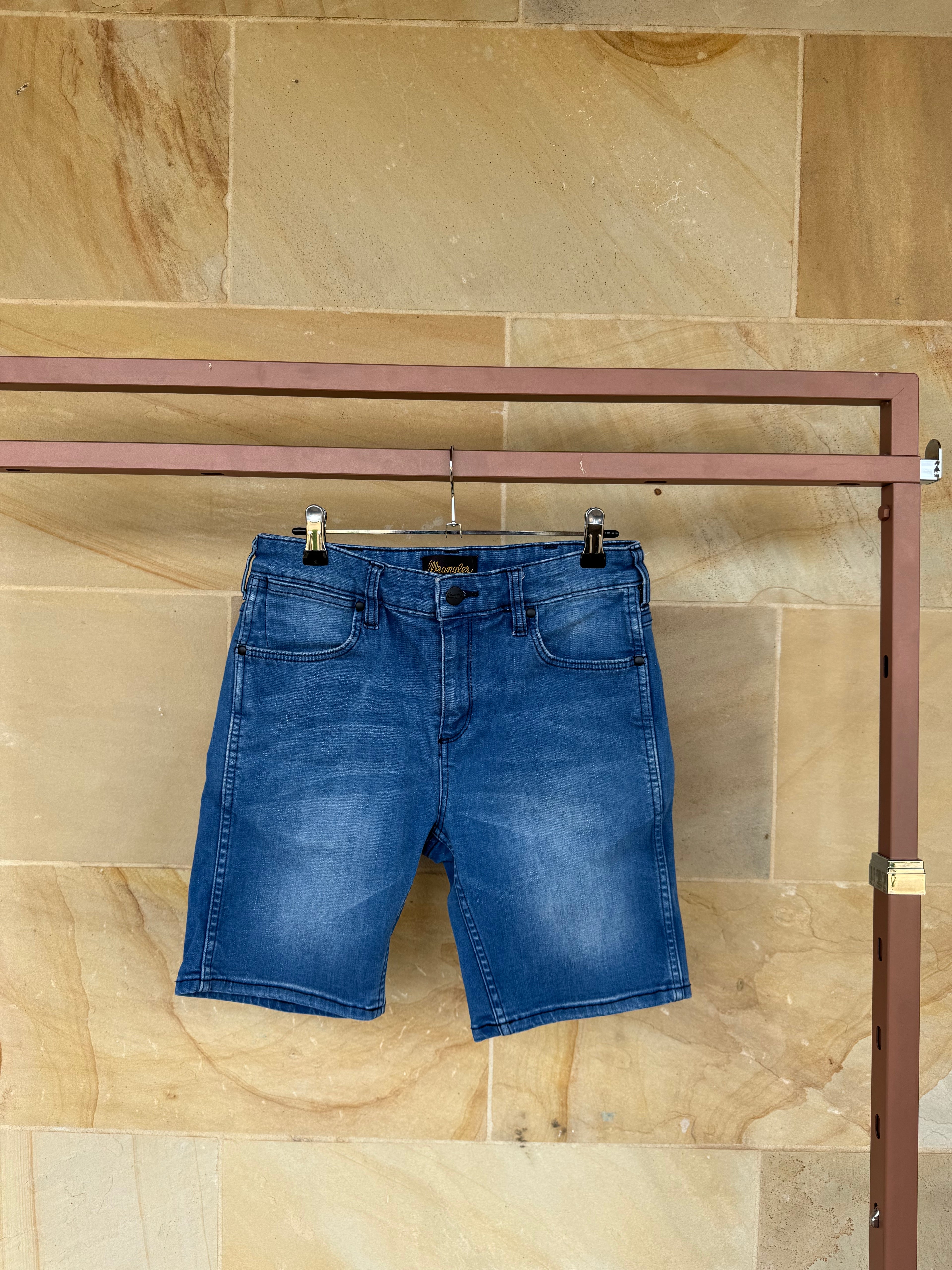 WRANGLER CIGI SHORTS 30”
