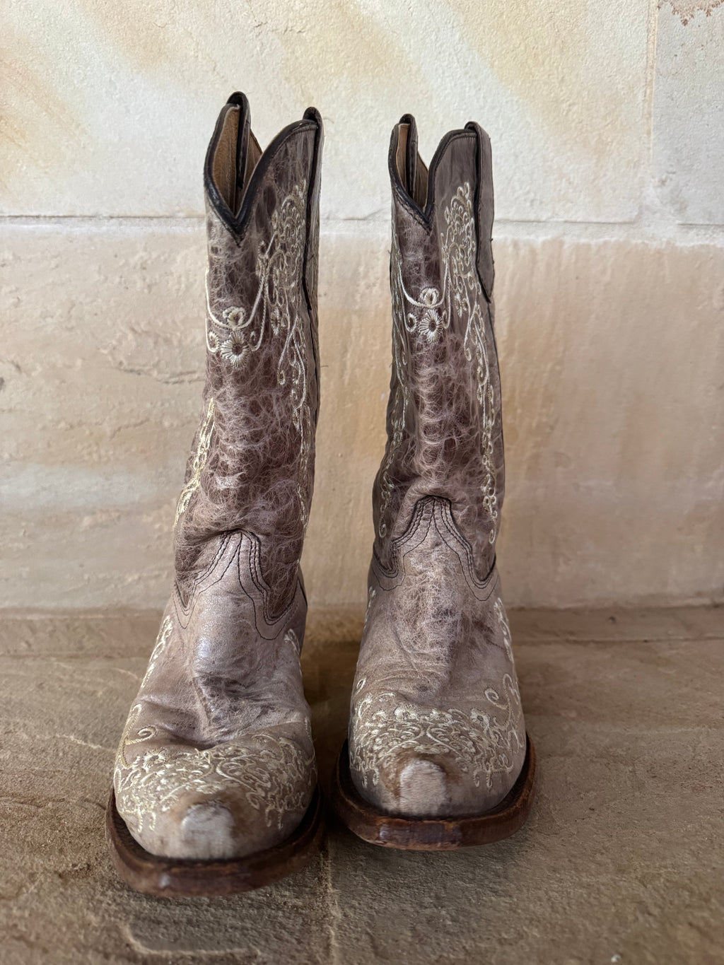 CORRAL TEEN BOOTS UK 4