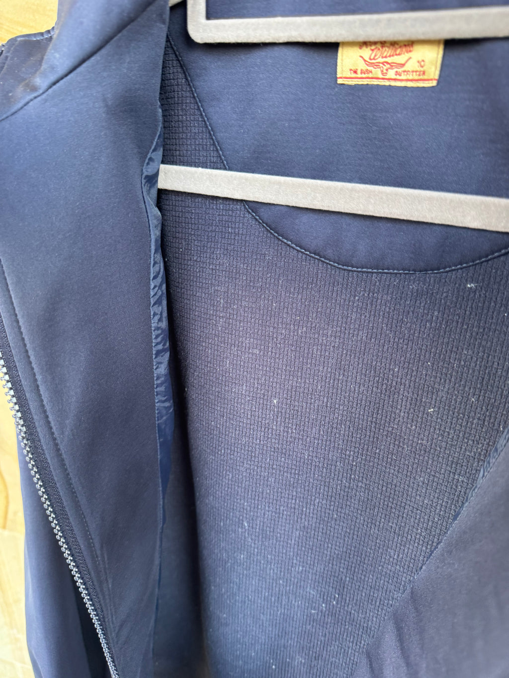 R.M. WILLIAMS NAVY SOFTSHELL JACKET 10