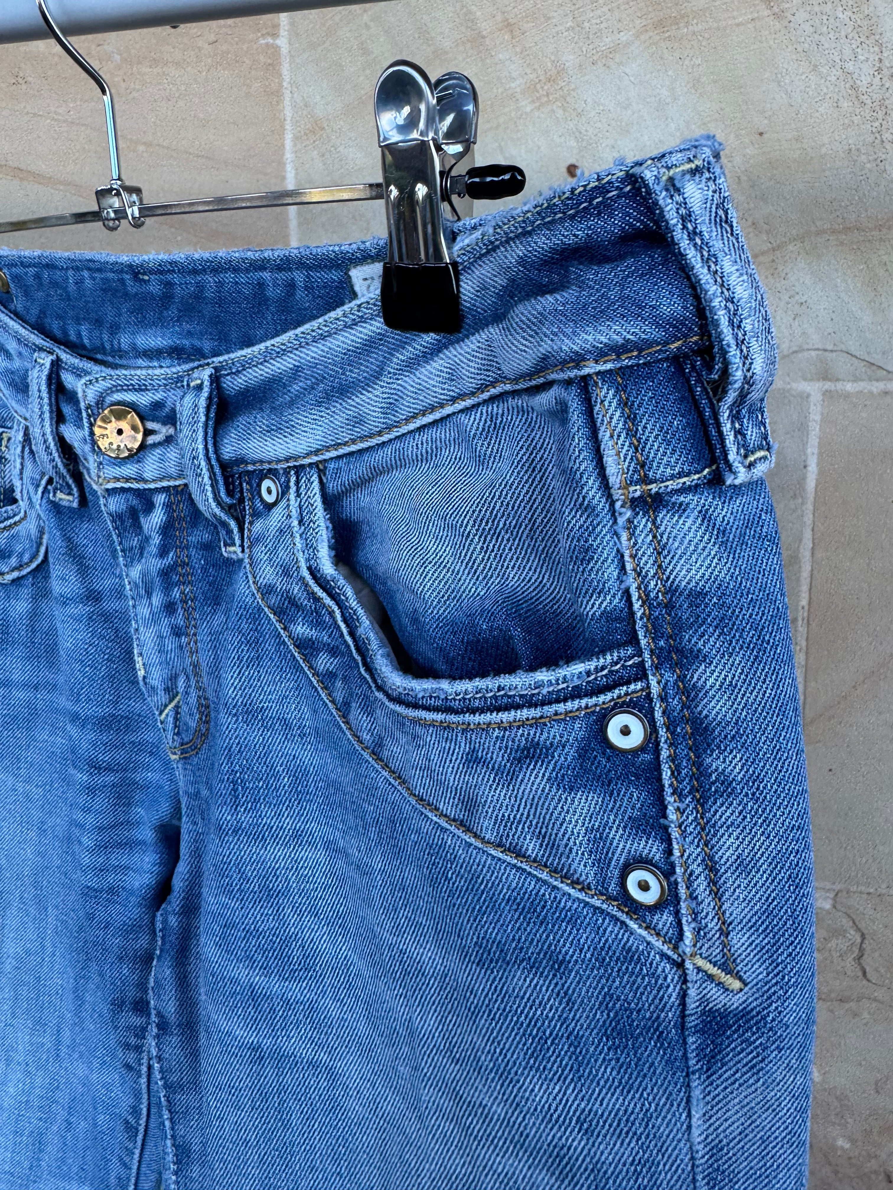 DIESEL LOW RISE JEANS 26/32