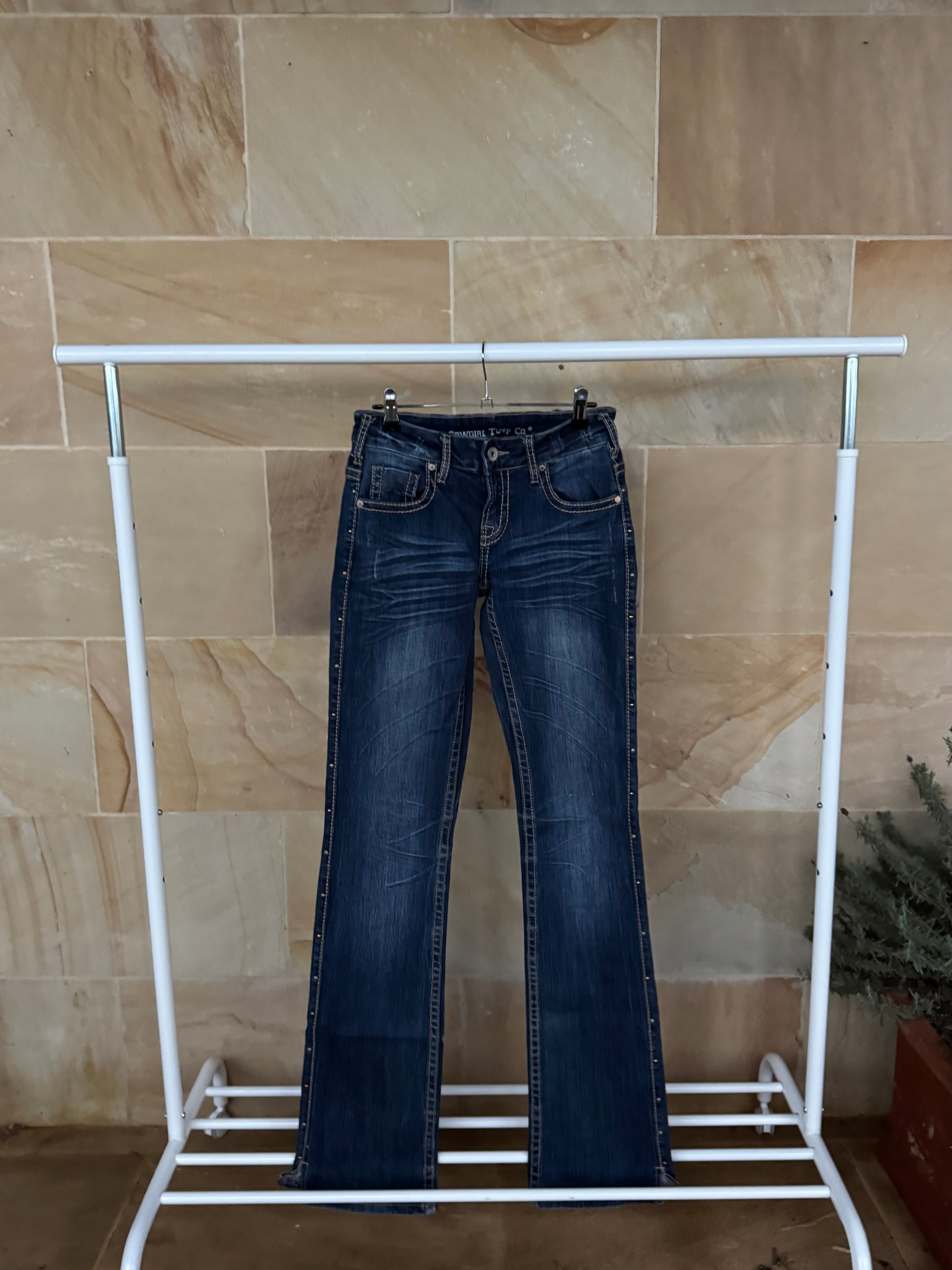 COWGIRL TUFF JEANS 26/37