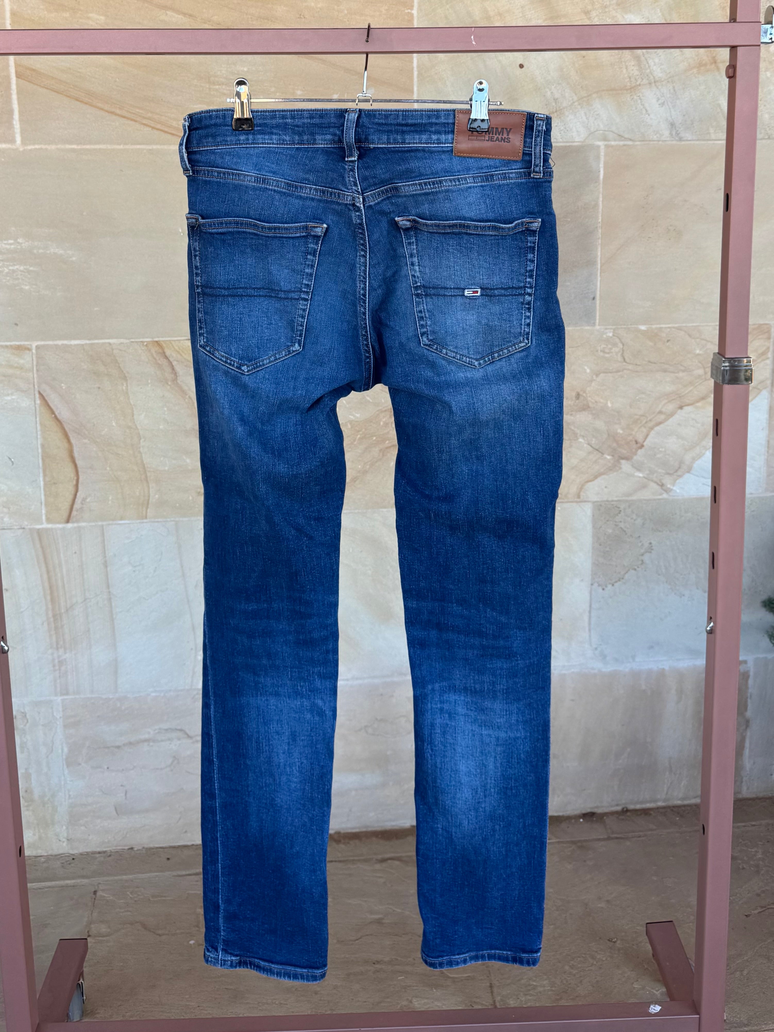 TOMMY HILFIGER JEANS 32/32