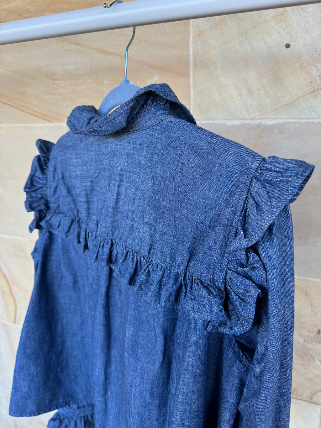 R.M. WILLIAMS DENIM SHIRT 10