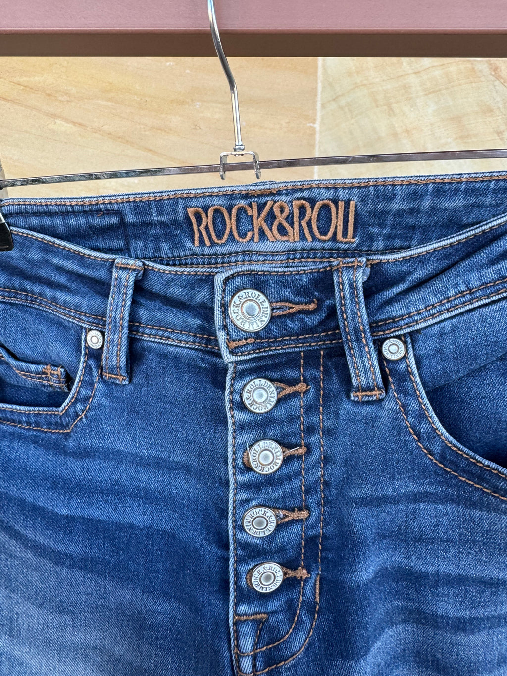 ROCK & ROLL COWGIRL JEANS 26