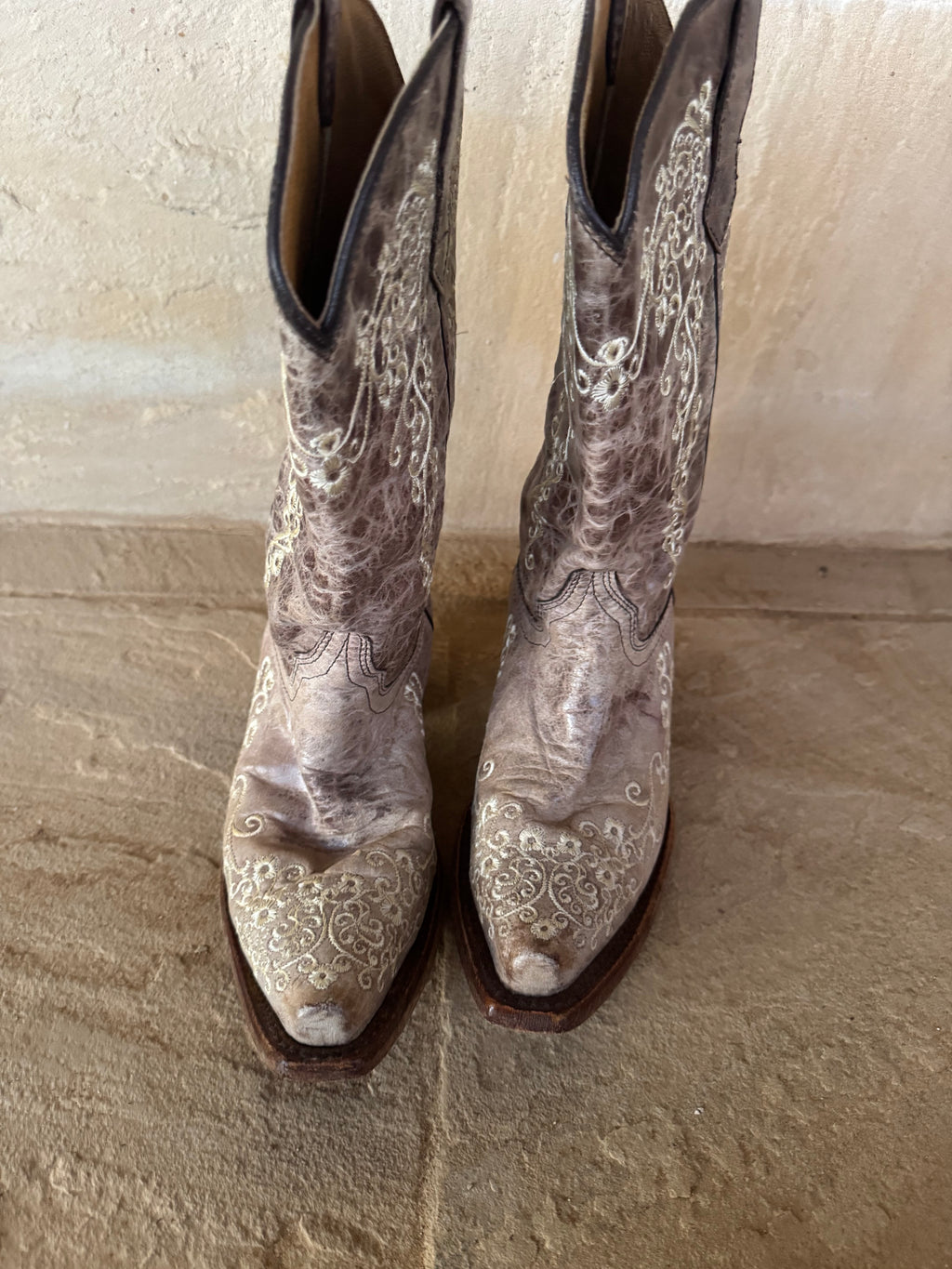 CORRAL TEEN BOOTS UK 4