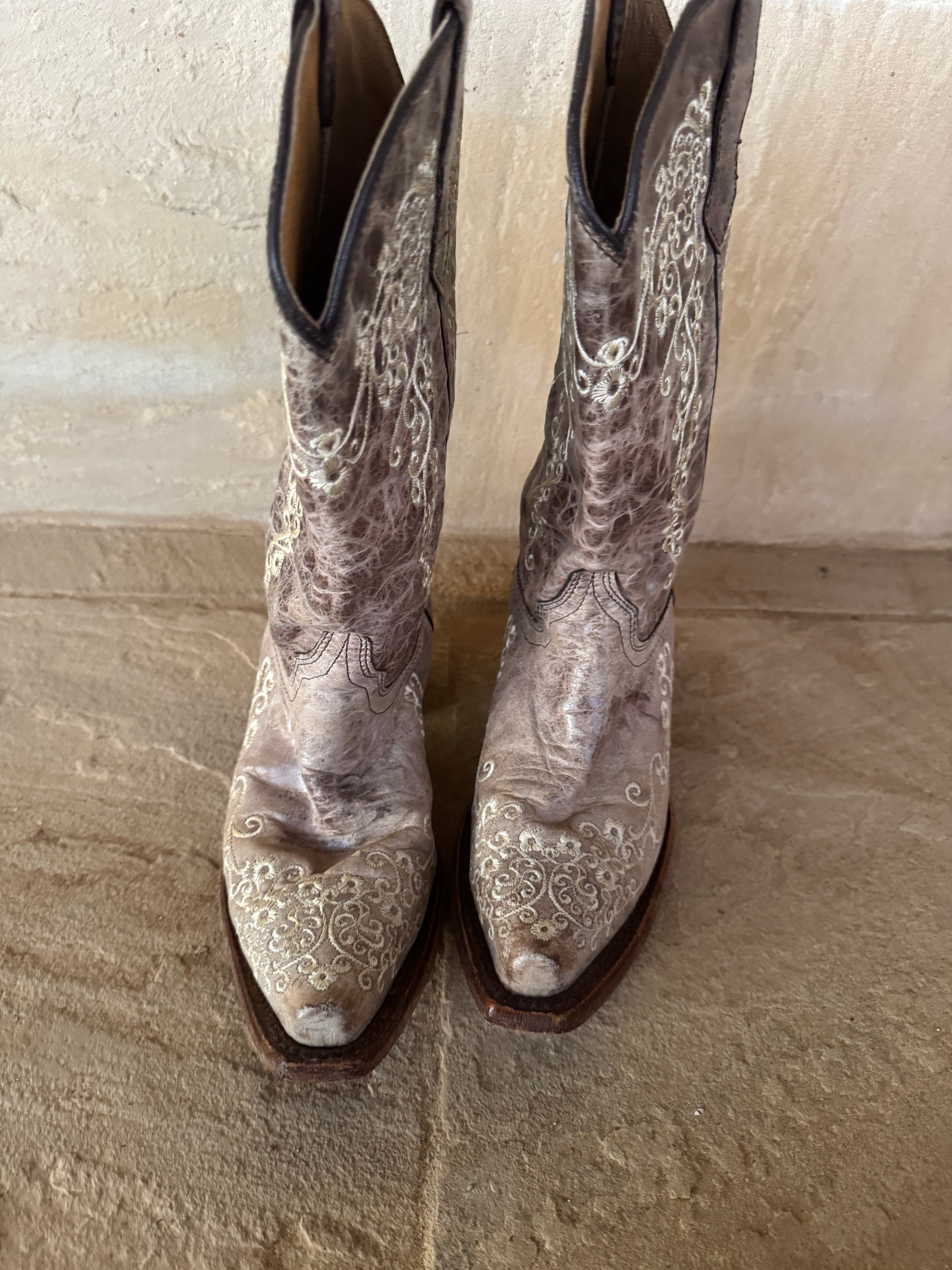 CORRAL TEEN BOOTS UK 4