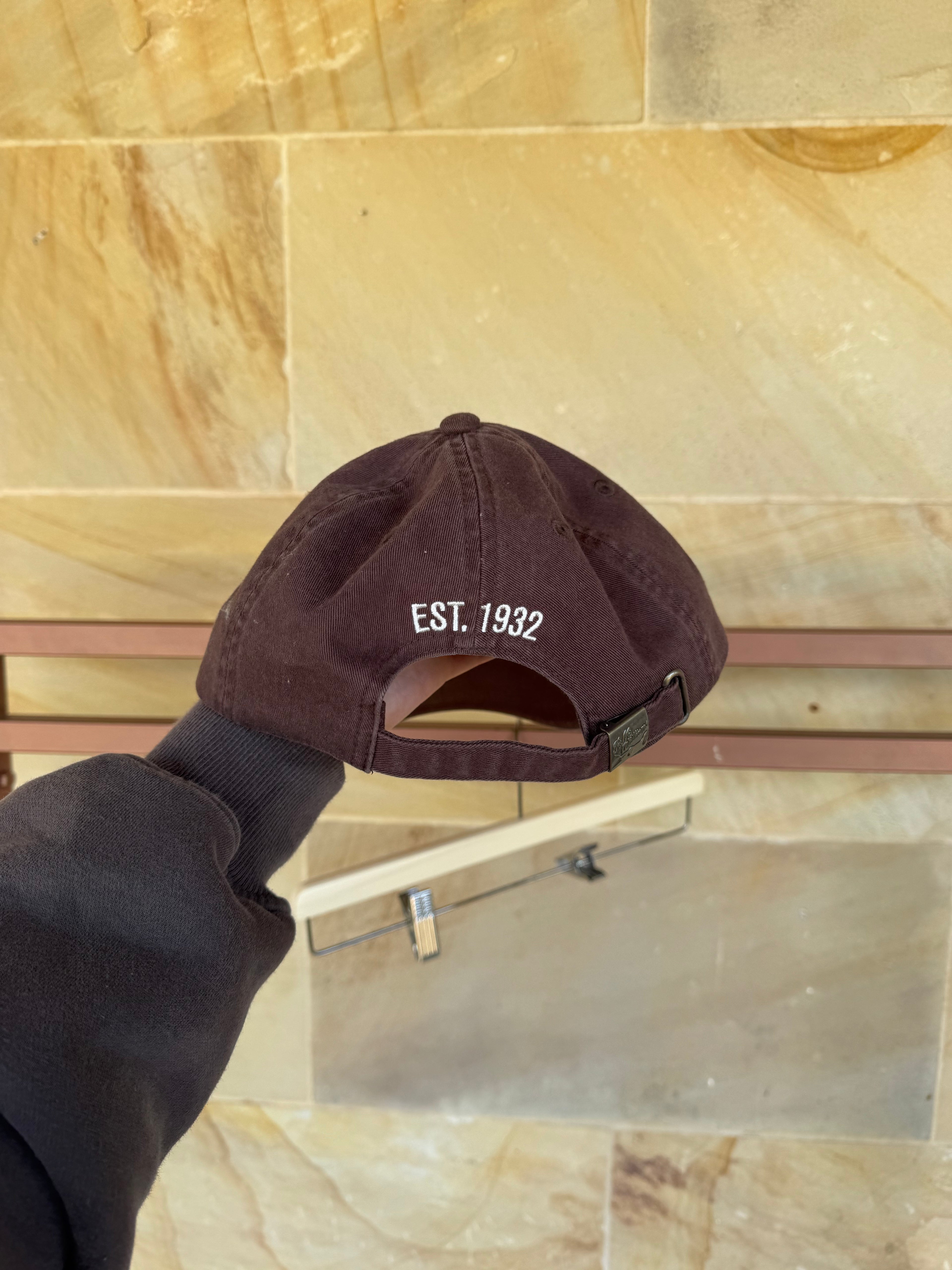 R.M. WILLIAMS BROWN BASEBALL CAP