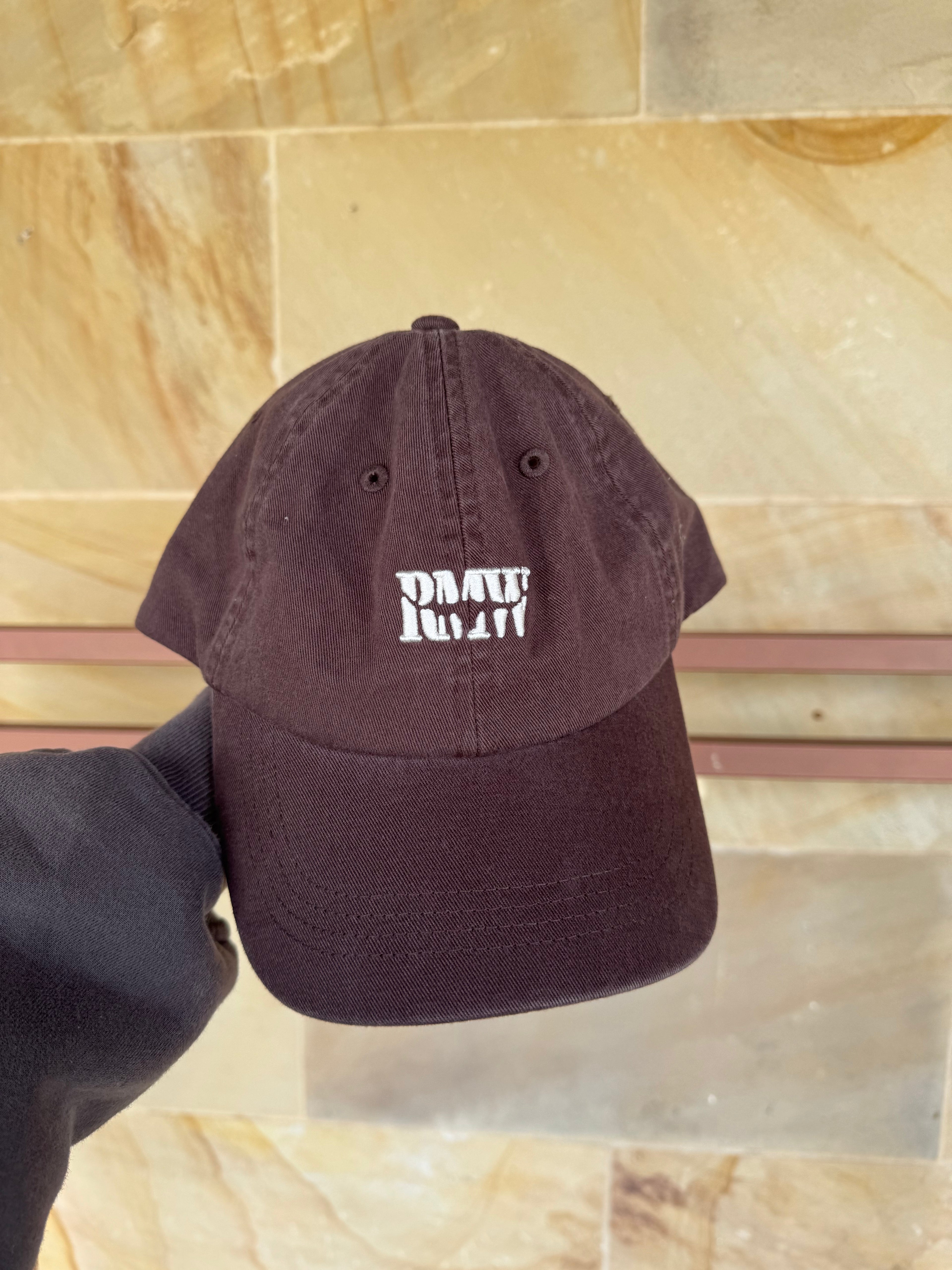 R.M. WILLIAMS BROWN BASEBALL CAP