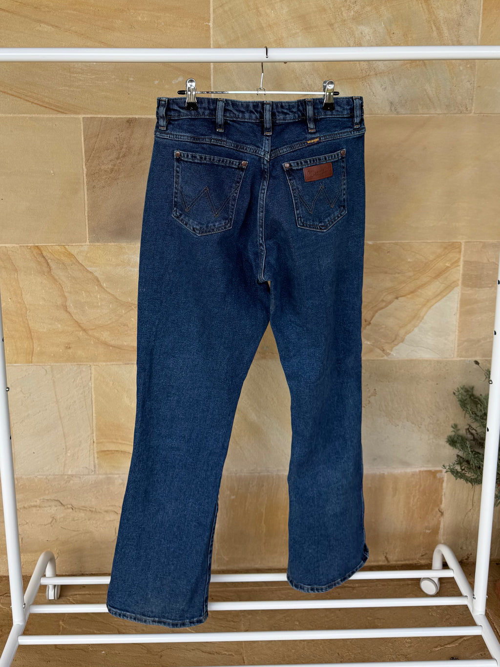 WRANGLER MID RISE BOOTCUT JEANS 31/R
