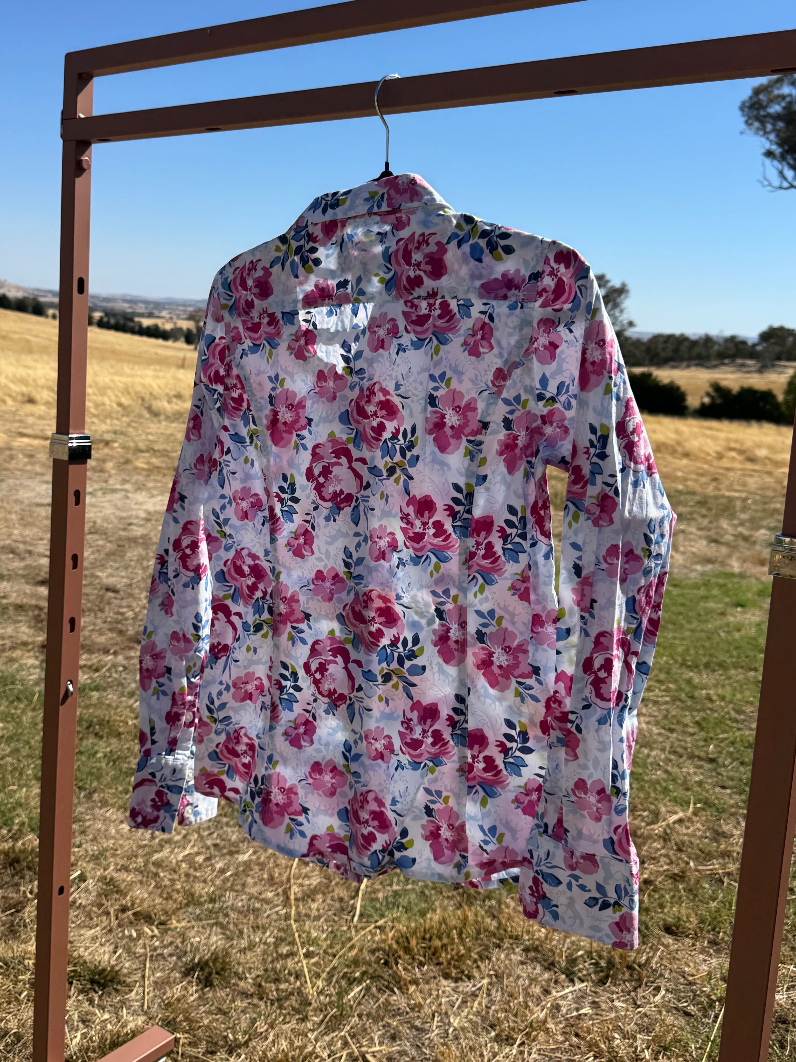 ARIAT FLORAL SHIRT XS
