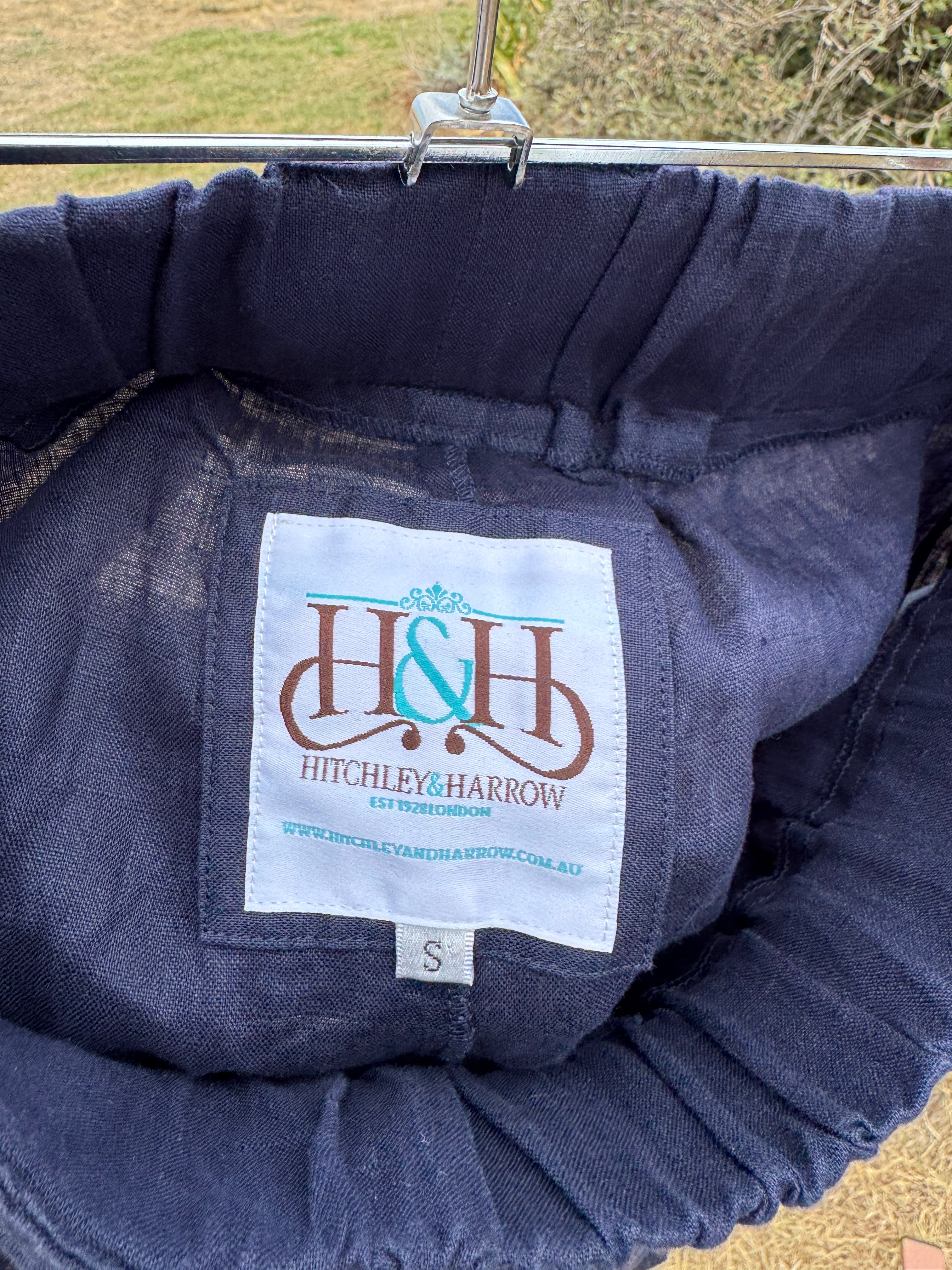 HITCHLEY AND HARROW LINEN SHORTS S