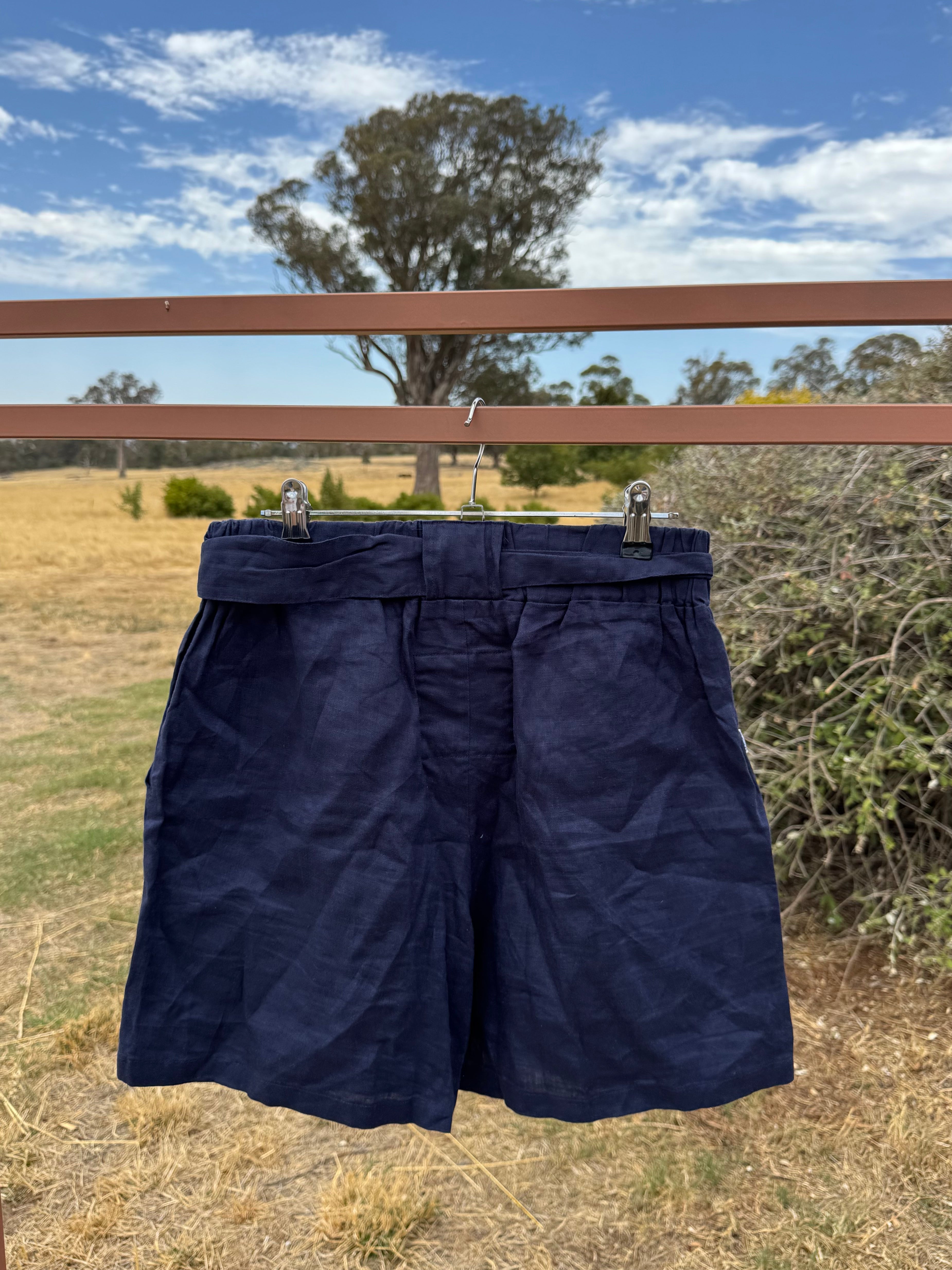 HITCHLEY AND HARROW LINEN SHORTS S
