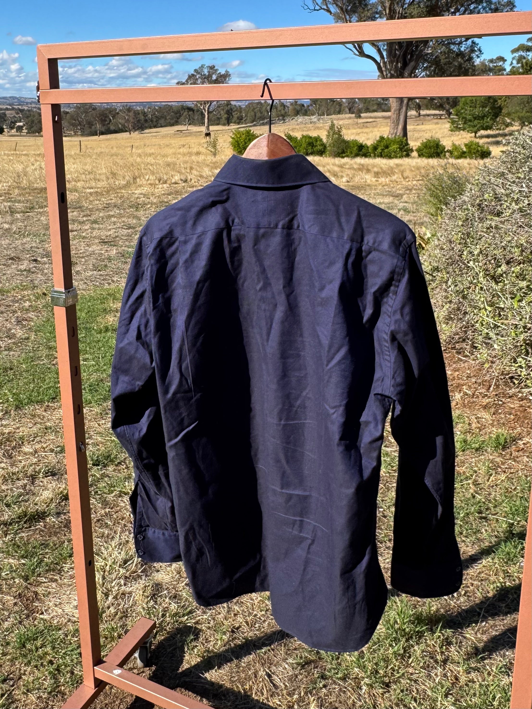 M.J. BALE SHIRT MENS 40 (S/M)